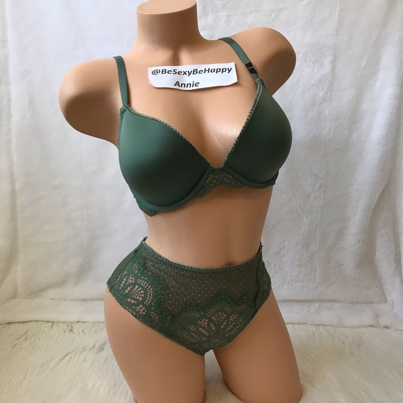 32DD,S Victoria’s Secret Bra Set - Picture 2 of 7